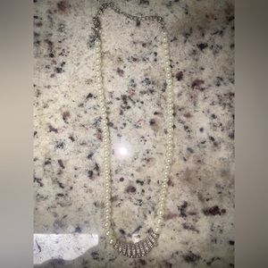 Pearl Necklace With Silver Detail